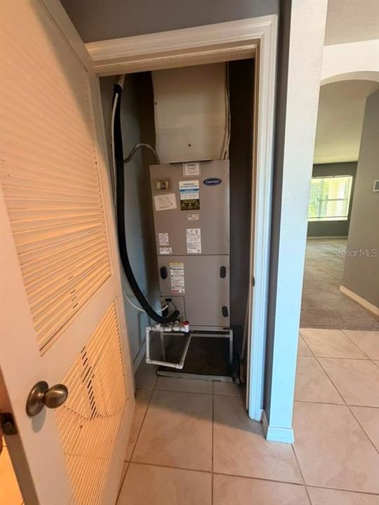 For Rent: $1,900 (3 beds, 2 baths, 1690 Square Feet)