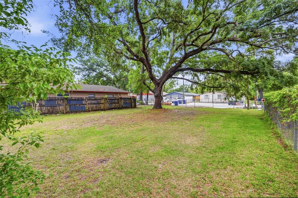 待售: $89,900 (0.12 acres)