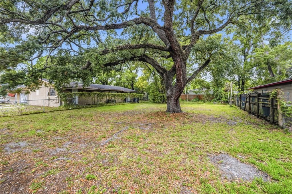 待售: $89,900 (0.12 acres)