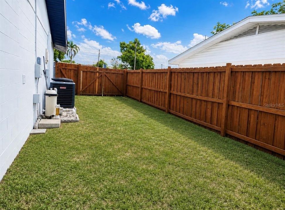 На продажу: $589,000 (4 спален, 4 ванн, 1680 Квадратных фут)
