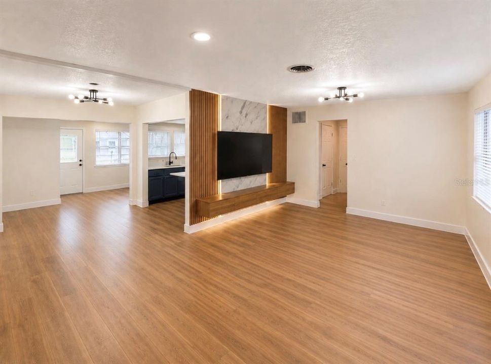 На продажу: $589,000 (4 спален, 4 ванн, 1680 Квадратных фут)