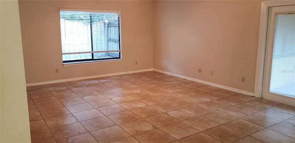 For Rent: $2,095 (3 beds, 2 baths, 1532 Square Feet)