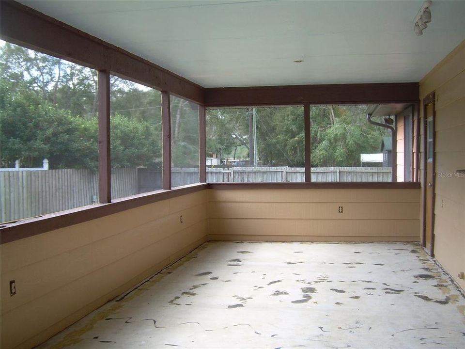 For Rent: $2,095 (3 beds, 2 baths, 1532 Square Feet)