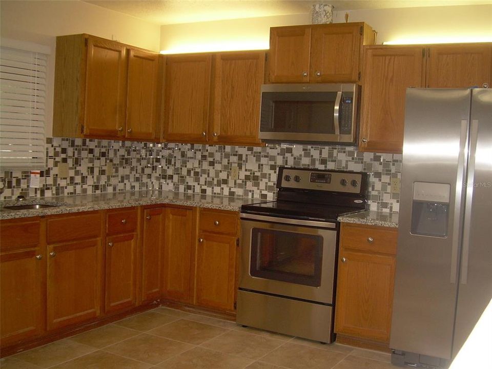 For Rent: $2,095 (3 beds, 2 baths, 1532 Square Feet)