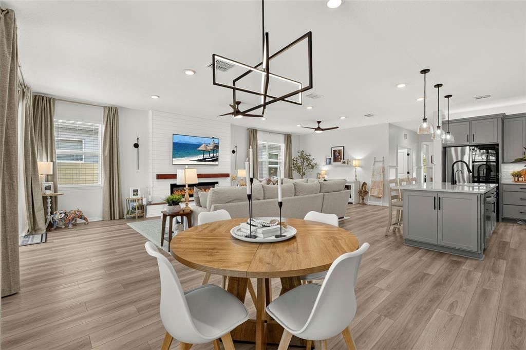For Sale: $599,999 (3 beds, 3 baths, 2258 Square Feet)