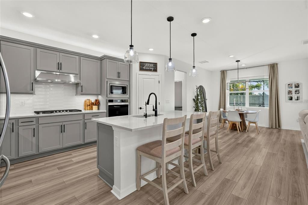 For Sale: $599,999 (3 beds, 3 baths, 2258 Square Feet)