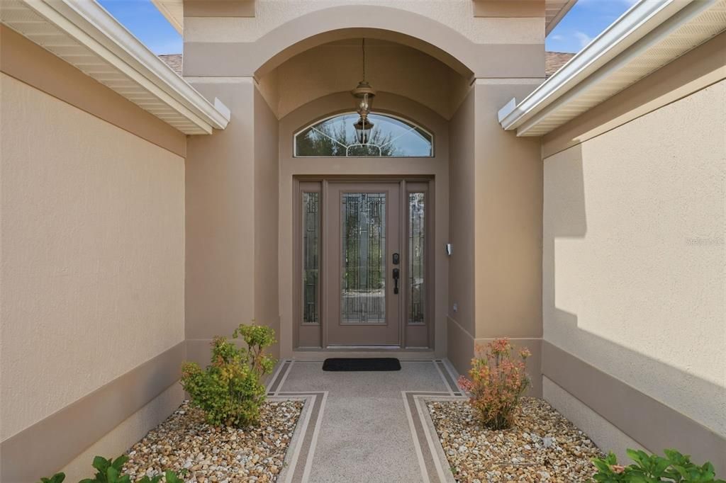 For Sale: $799,900 (3 beds, 2 baths, 2000 Square Feet)