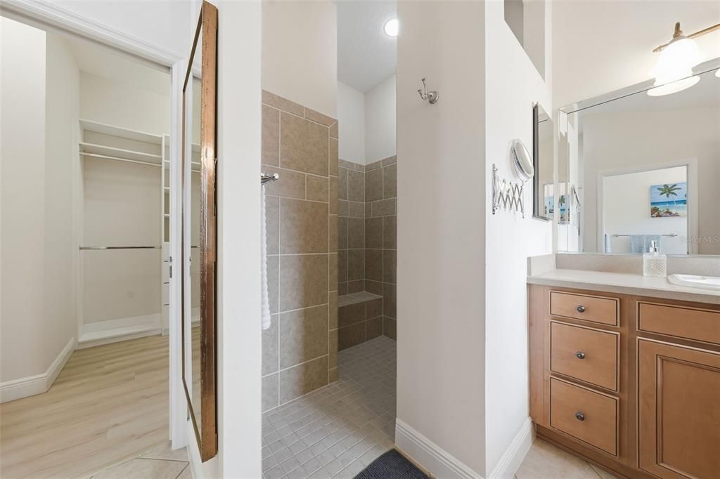 For Sale: $799,900 (3 beds, 2 baths, 2000 Square Feet)