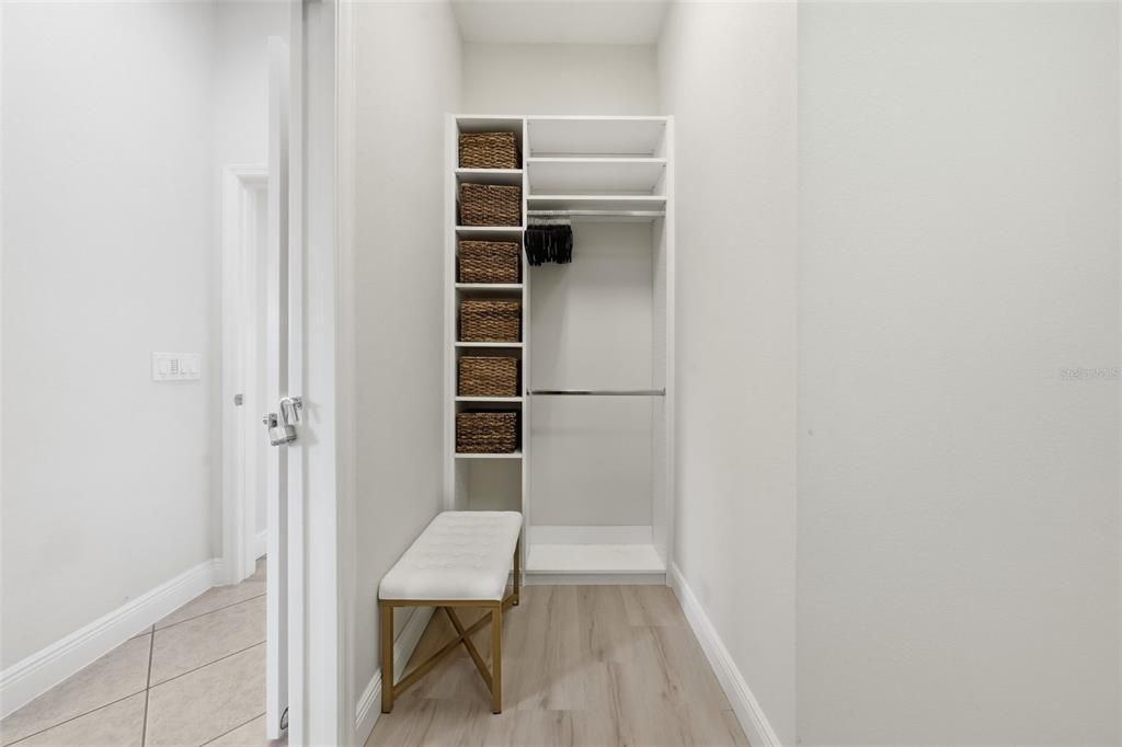 For Sale: $799,900 (3 beds, 2 baths, 2000 Square Feet)