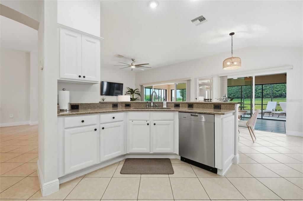 For Sale: $799,900 (3 beds, 2 baths, 2000 Square Feet)