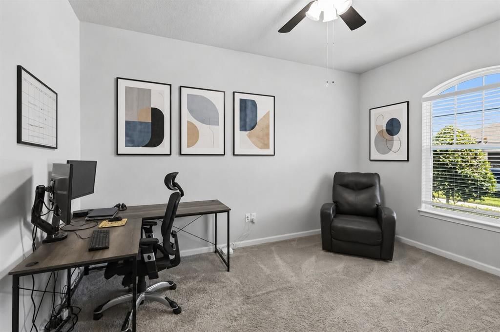 For Sale: $389,000 (3 beds, 2 baths, 2017 Square Feet)