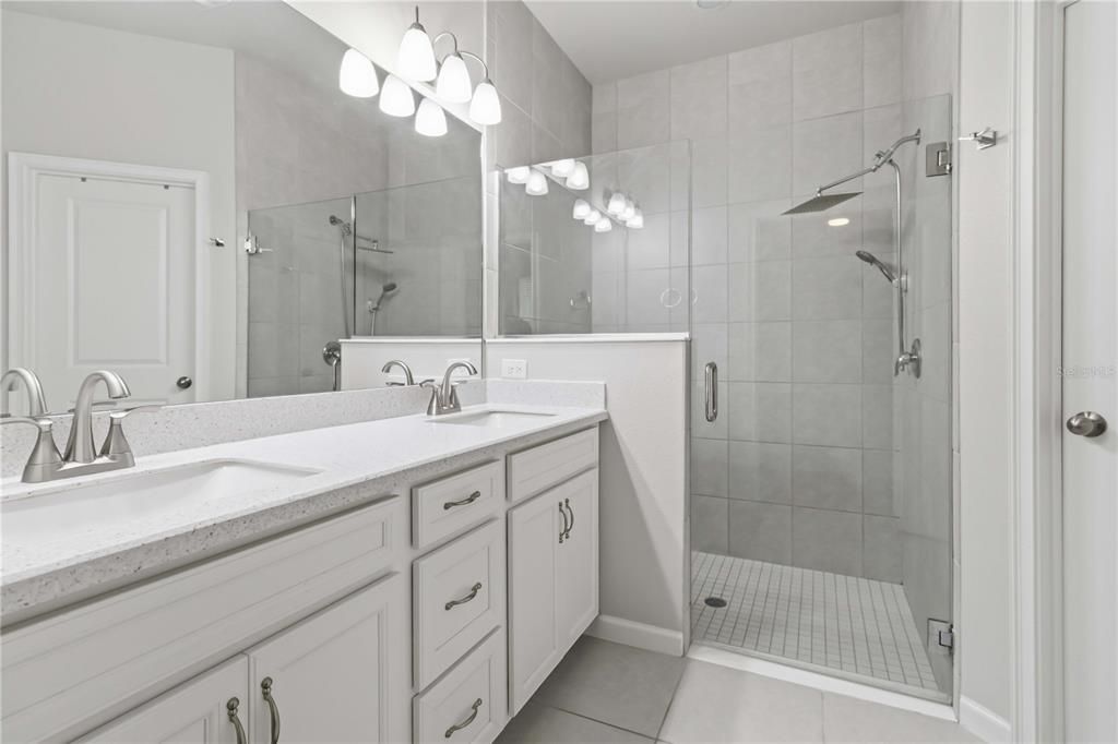 For Sale: $389,000 (3 beds, 2 baths, 2017 Square Feet)