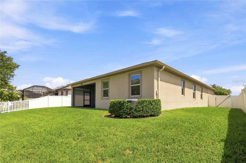 For Sale: $389,000 (3 beds, 2 baths, 2017 Square Feet)