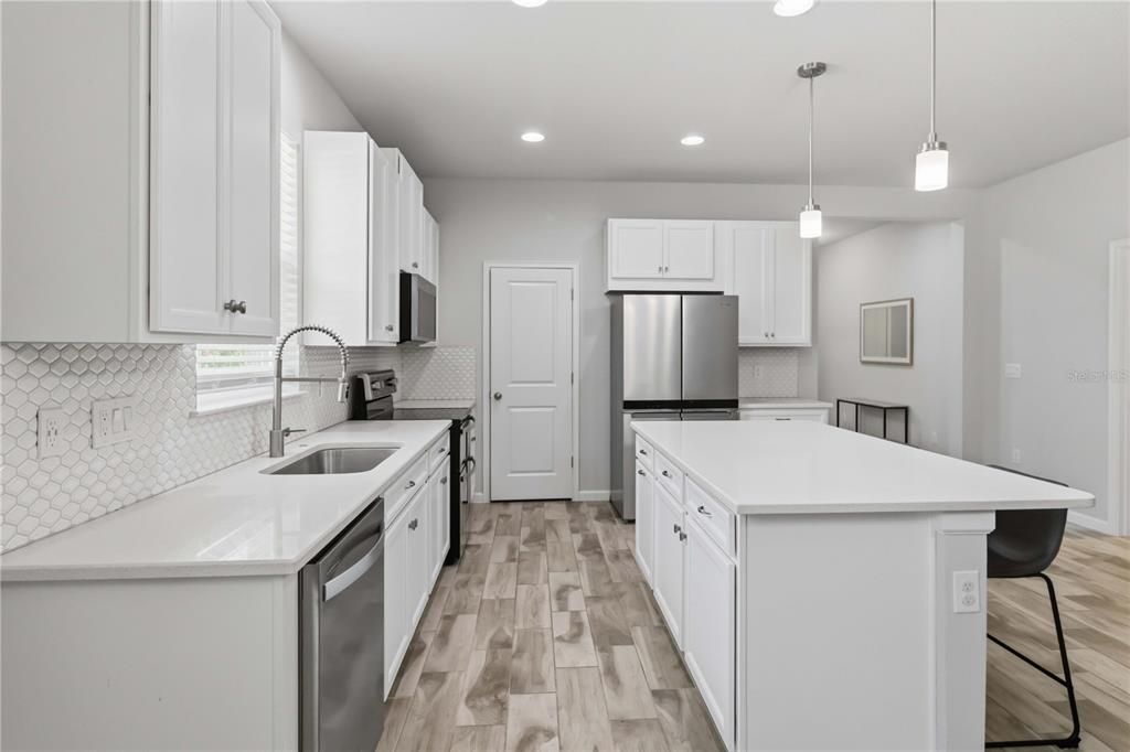 For Sale: $389,000 (3 beds, 2 baths, 2017 Square Feet)