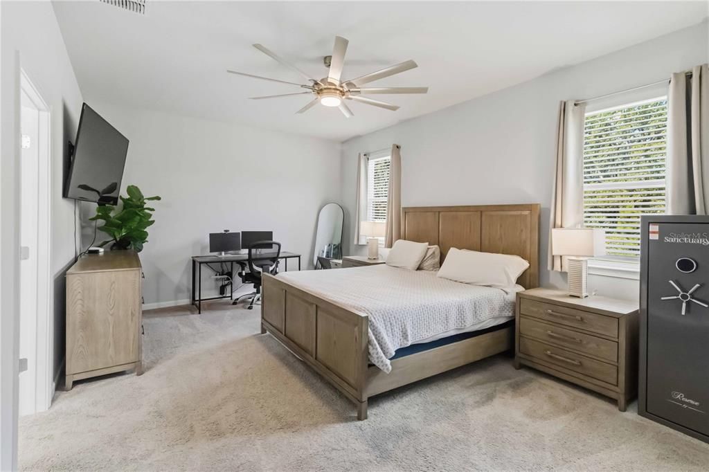 For Sale: $389,000 (3 beds, 2 baths, 2017 Square Feet)