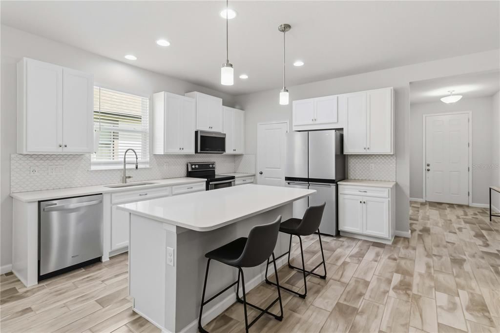 For Sale: $389,000 (3 beds, 2 baths, 2017 Square Feet)