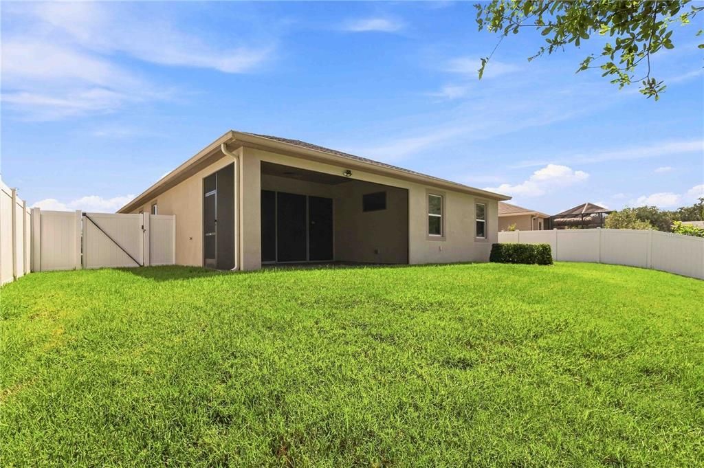 For Sale: $389,000 (3 beds, 2 baths, 2017 Square Feet)