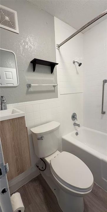 For Rent: $795 (0 beds, 1 baths, 500 Square Feet)