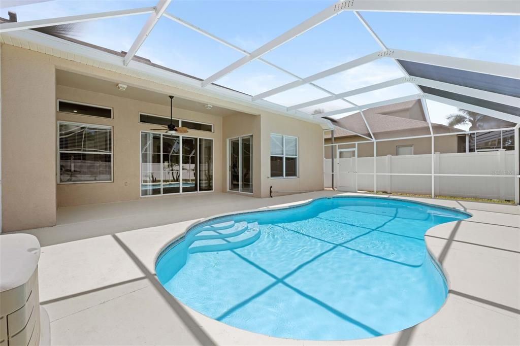 Active With Contract: $569,900 (4 beds, 3 baths, 2301 Square Feet)