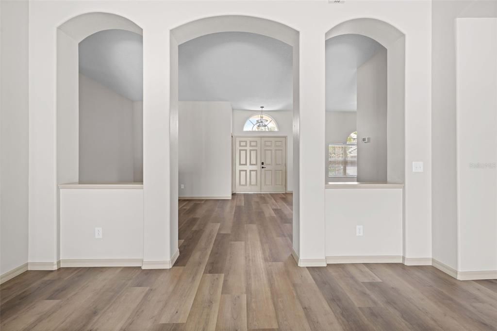 Active With Contract: $569,900 (4 beds, 3 baths, 2301 Square Feet)