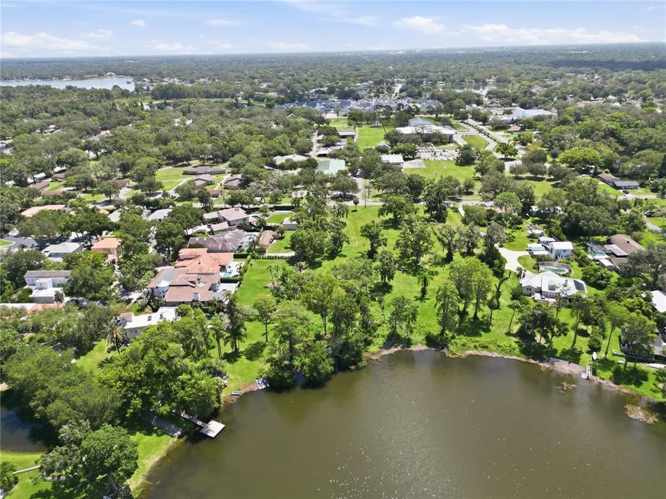 На продажу: $1,250,000 (2.02 acres)