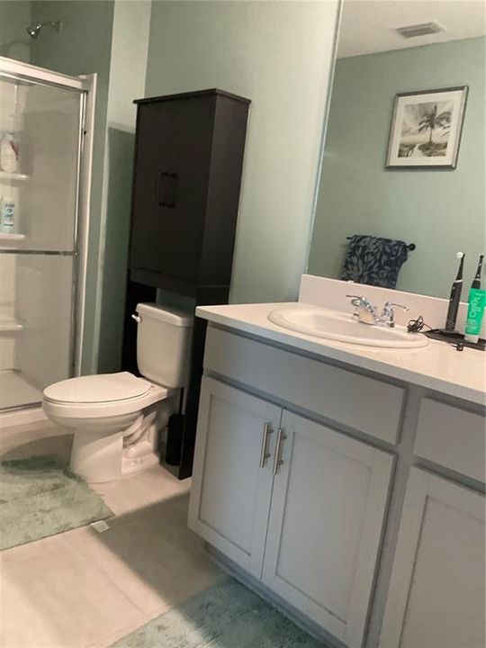 For Rent: $2,200 (3 beds, 2 baths, 1558 Square Feet)