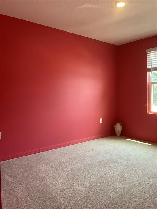 For Rent: $2,200 (3 beds, 2 baths, 1558 Square Feet)