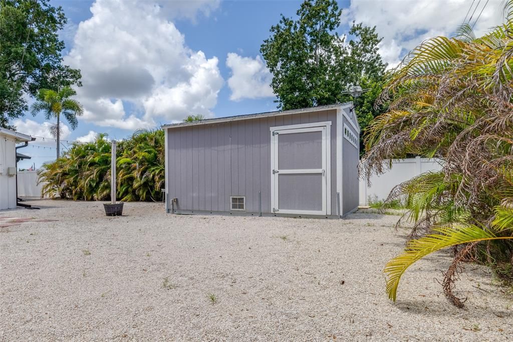 En Venta: $420,000 (3 camas, 2 baños, 1250 Pies cuadrados)
