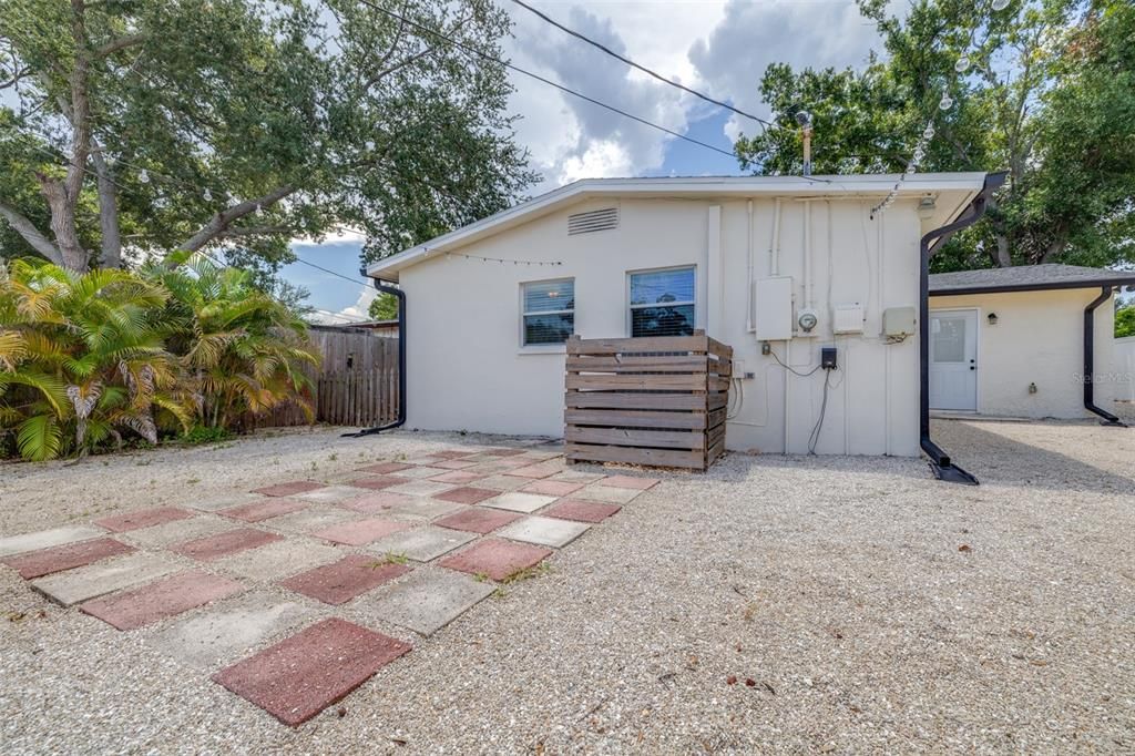 En Venta: $420,000 (3 camas, 2 baños, 1250 Pies cuadrados)