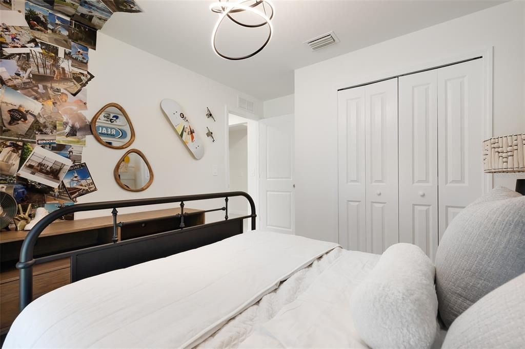 For Sale: $269,499 (3 beds, 2 baths, 1487 Square Feet)