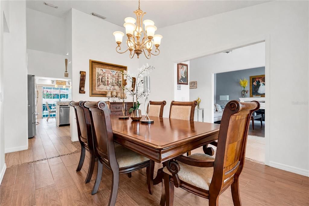 For Sale: $595,000 (4 beds, 3 baths, 2754 Square Feet)