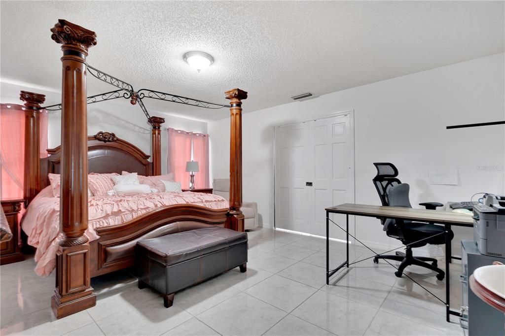 For Sale: $595,000 (4 beds, 3 baths, 2754 Square Feet)