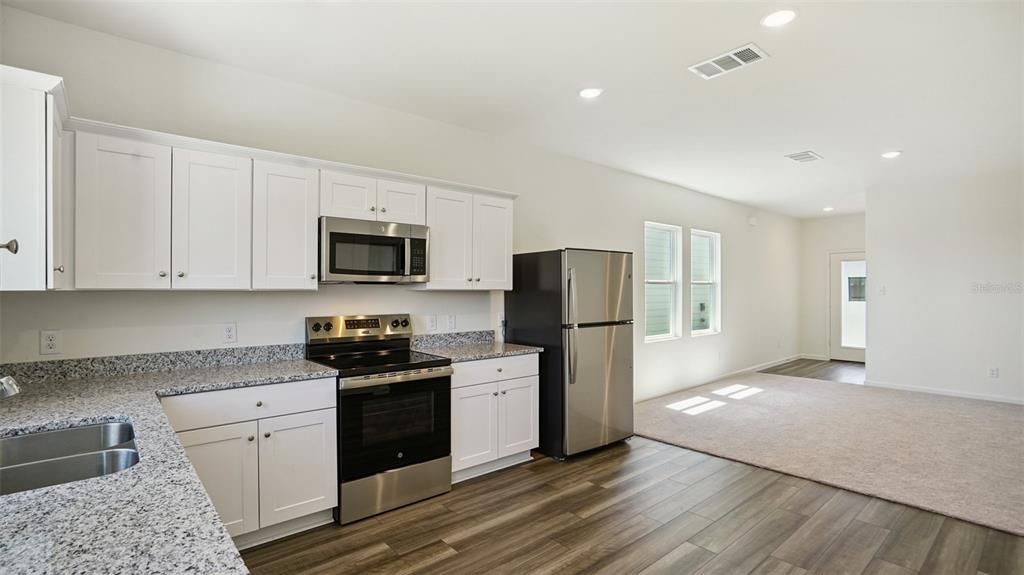 For Sale: $305,990 (3 beds, 2 baths, 1164 Square Feet)