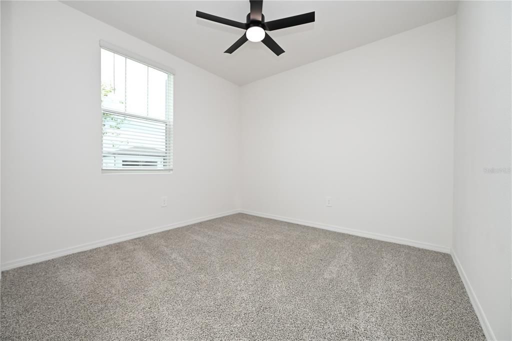 For Rent: $2,360 (4 beds, 2 baths, 1840 Square Feet)