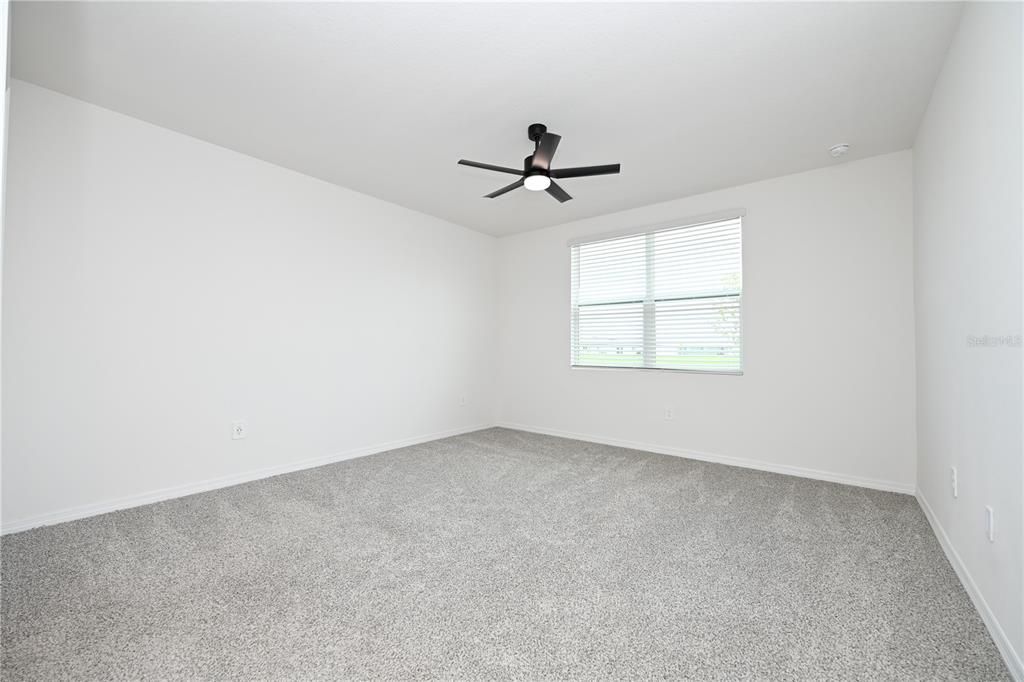 For Rent: $2,360 (4 beds, 2 baths, 1840 Square Feet)