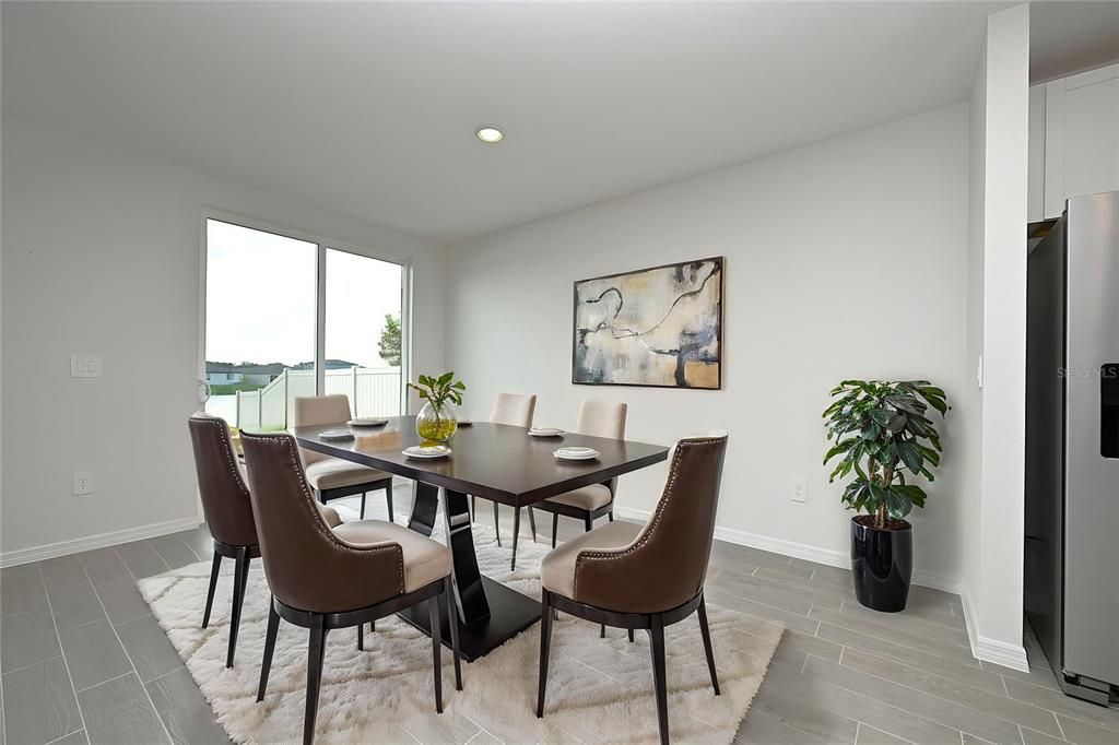 For Rent: $2,360 (4 beds, 2 baths, 1840 Square Feet)