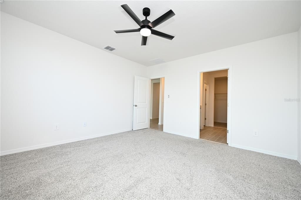 For Rent: $2,360 (4 beds, 2 baths, 1840 Square Feet)