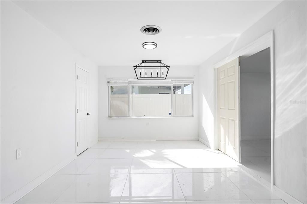На продажу: $749,900 (3 спален, 2 ванн, 1446 Квадратных фут)