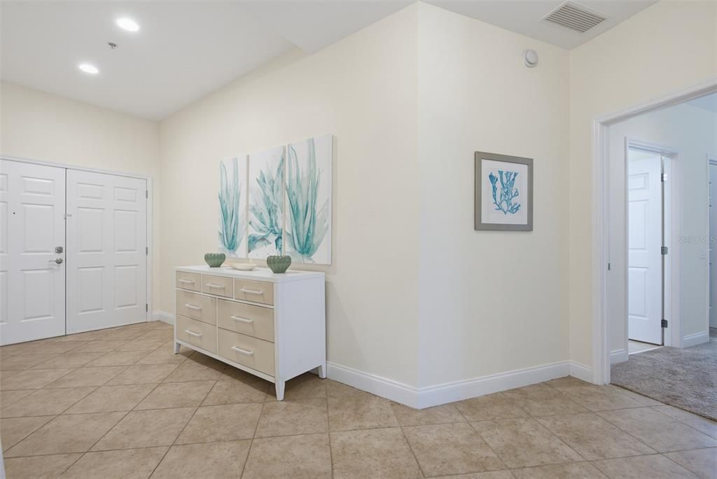 For Sale: $499,000 (3 beds, 3 baths, 2364 Square Feet)