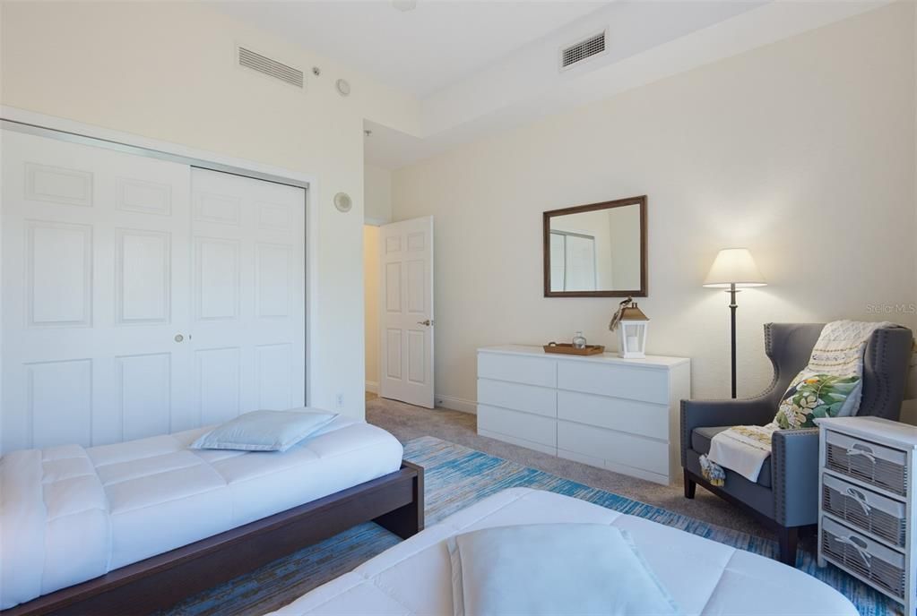 For Sale: $499,000 (3 beds, 3 baths, 2364 Square Feet)
