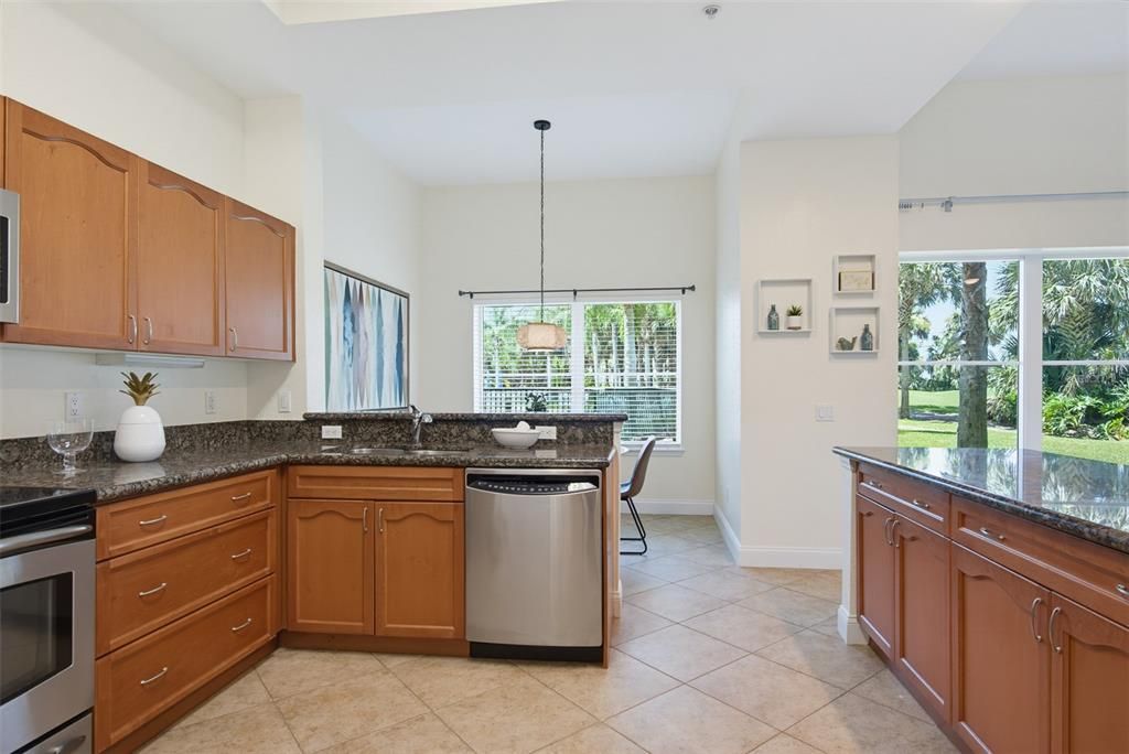 For Sale: $499,000 (3 beds, 3 baths, 2364 Square Feet)