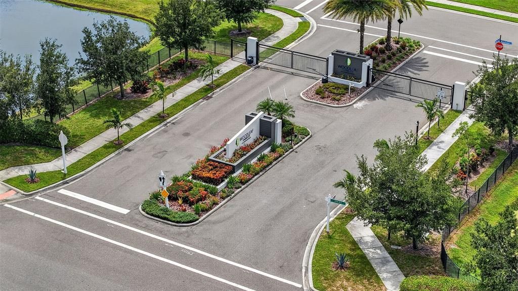 En Venta: $775,000 (4 camas, 3 baños, 2299 Pies cuadrados)