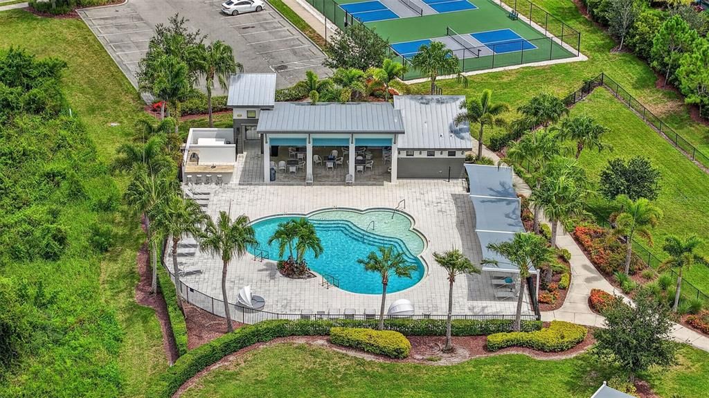 En Venta: $775,000 (4 camas, 3 baños, 2299 Pies cuadrados)