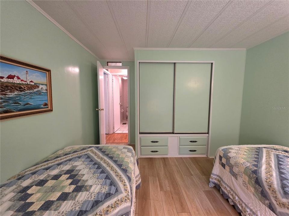 На продажу: $139,500 (2 спален, 2 ванн, 1176 Квадратных фут)