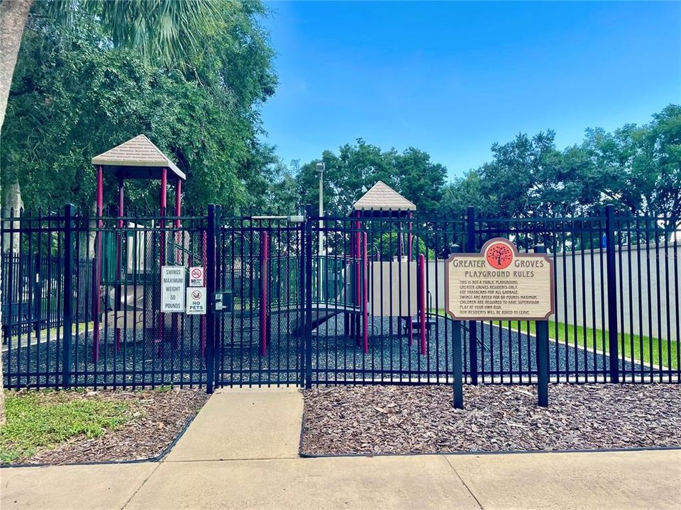 For Sale: $338,700 (3 beds, 2 baths, 1711 Square Feet)