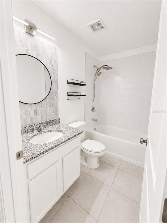 For Sale: $299,900 (3 beds, 2 baths, 1405 Square Feet)