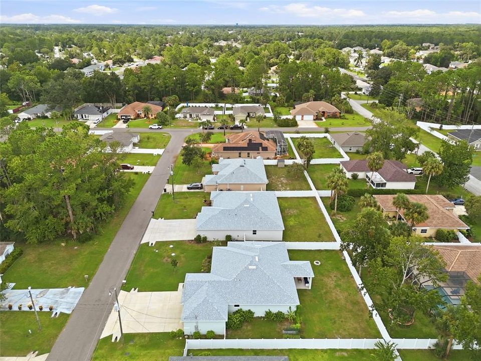 For Sale: $399,000 (4 beds, 3 baths, 2286 Square Feet)