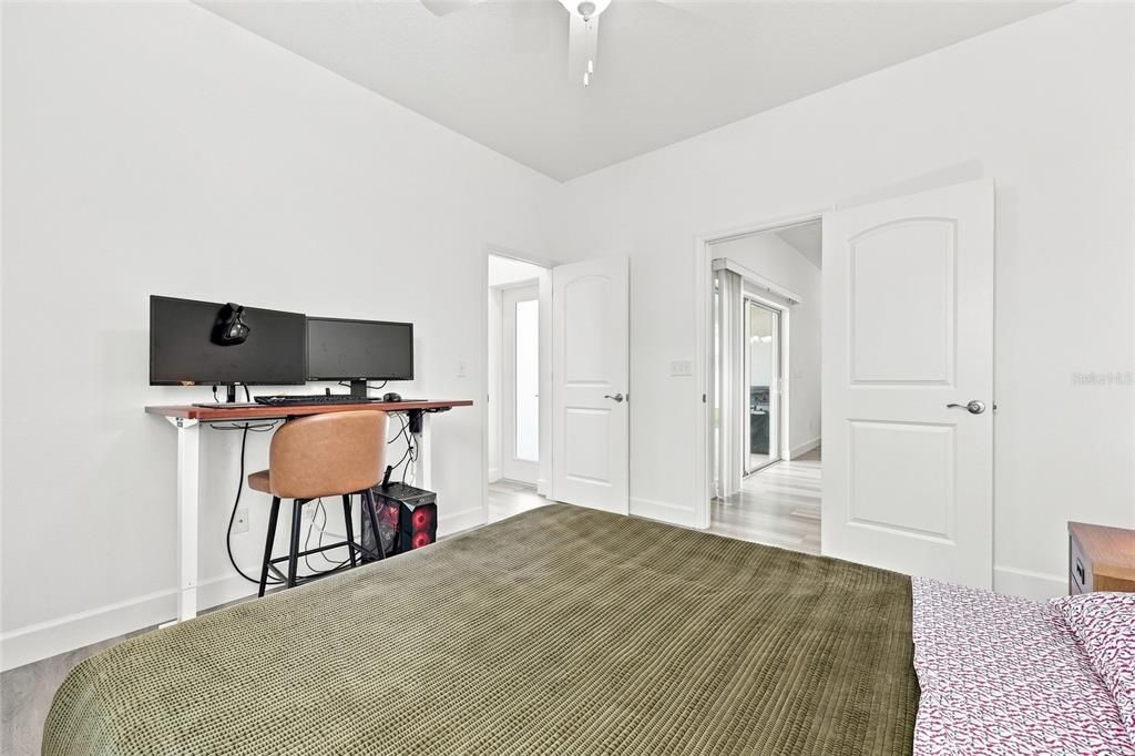 For Sale: $399,000 (4 beds, 3 baths, 2286 Square Feet)
