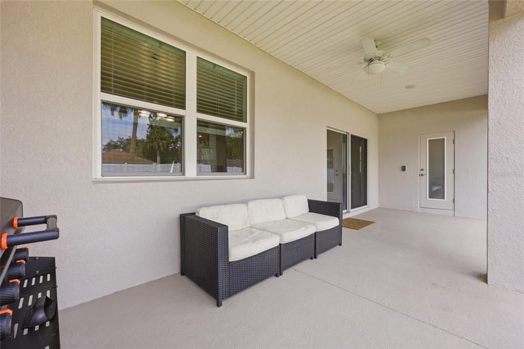 For Sale: $399,000 (4 beds, 3 baths, 2286 Square Feet)