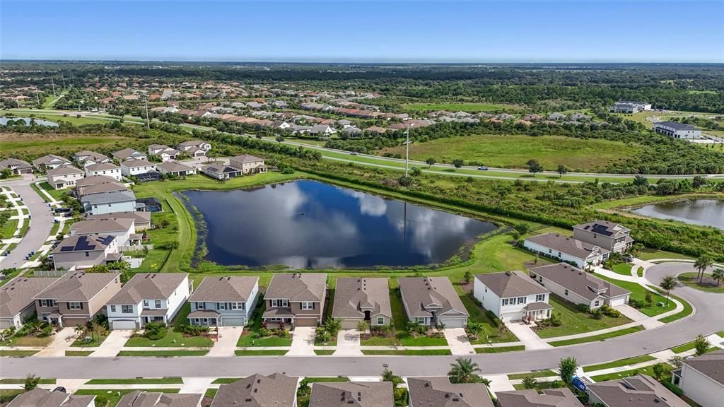 На продажу: $549,000 (3 спален, 2 ванн, 2045 Квадратных фут)